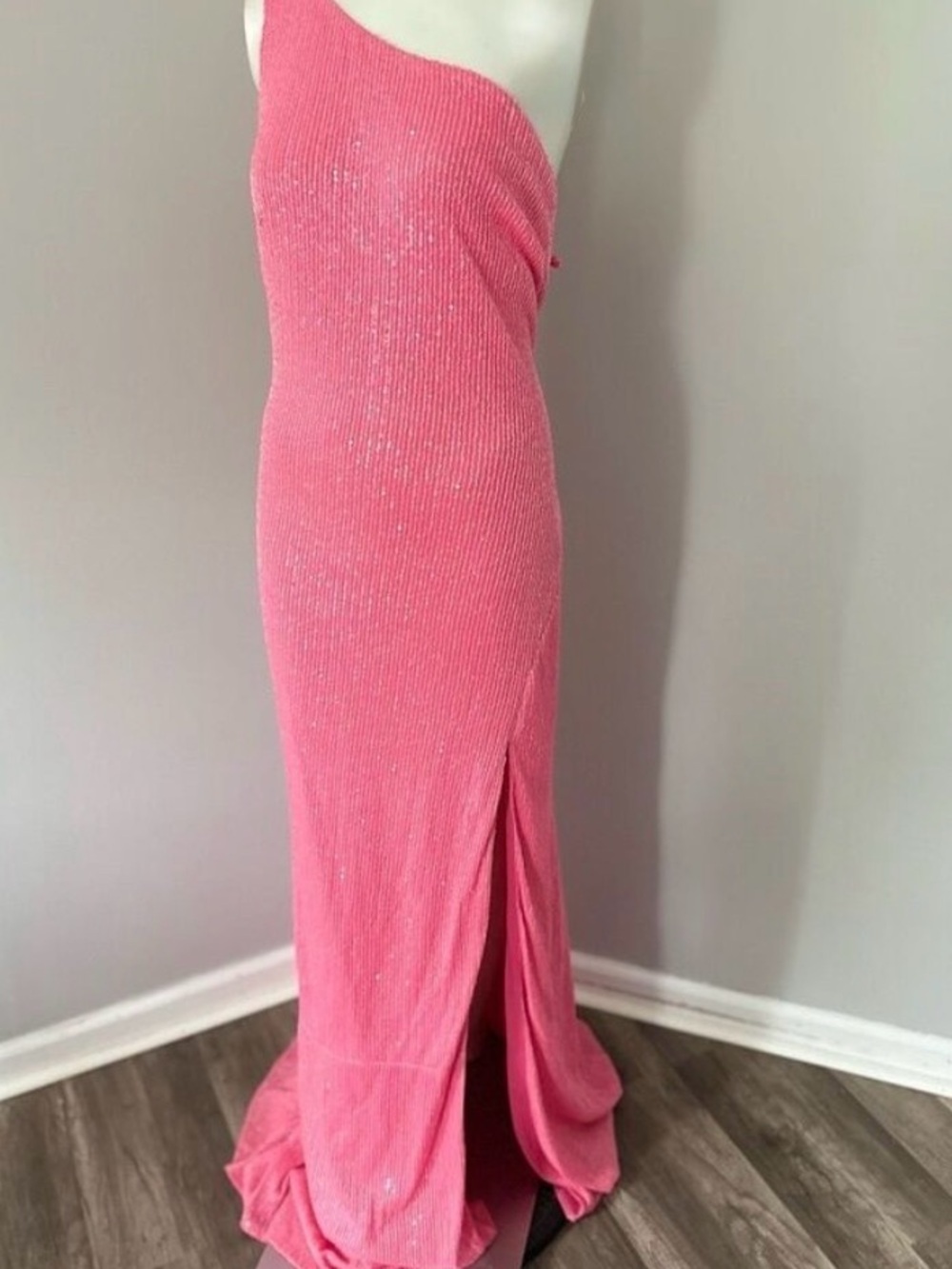leena for Mac Duggal One-Shoulder Sparkle Gown in Bright Pink Size 14 - Picture 3 of 9